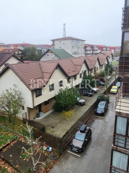 Doua camere, pret imbatabil, mobilat si utilat, in zona linistita.